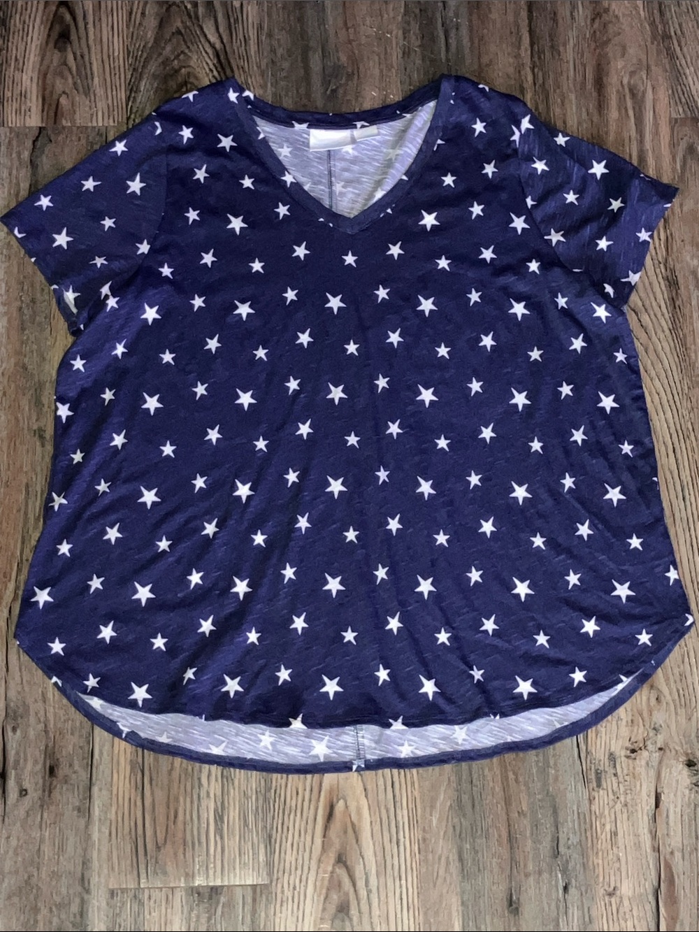 Women’s Plus Size Navy Star Print V-Neck Tee